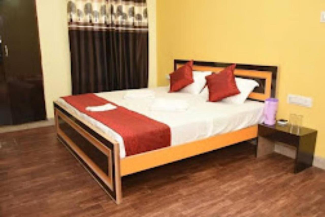Goroomgo Varanasi Paradise ורנאסי מראה חיצוני תמונה